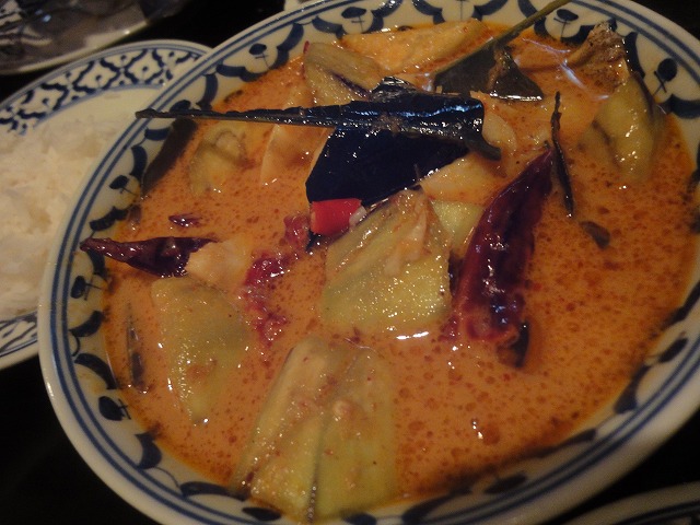 050.jpg